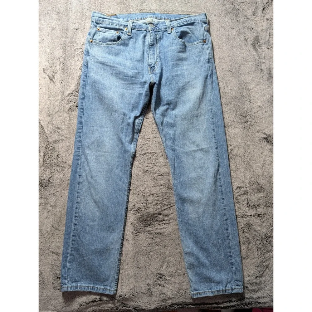 Levi's 505 Regular Fit Jeans Men's Size 33x30 Medium Wash